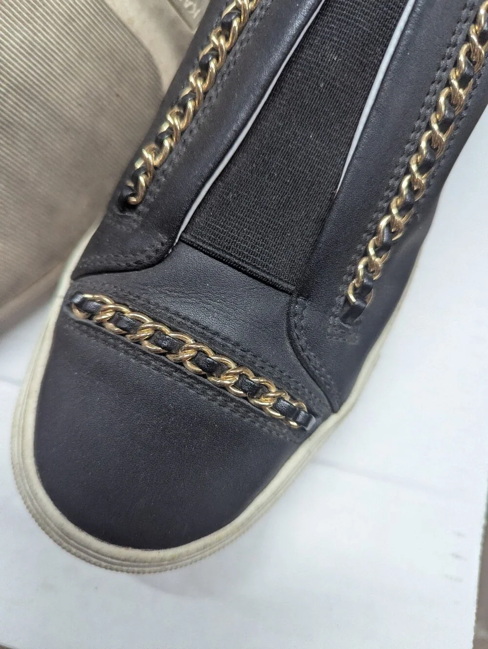 Karl Lagerfeld Paris Crissie Slip On Sneakers Womens 8M Black Gold Chain